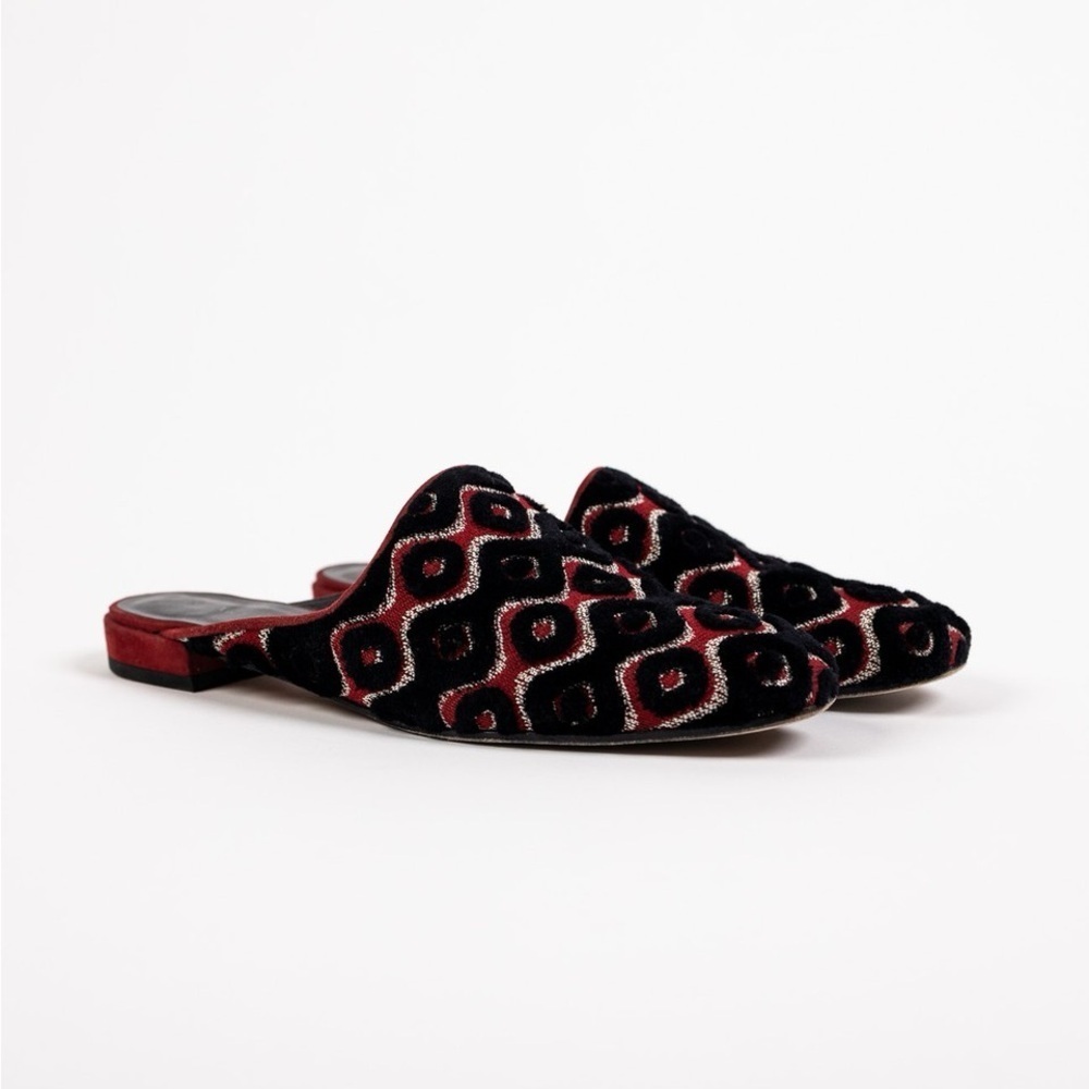 Stuart Weitzman Mulearky Red Black Geometric Slip-on Mule Flats